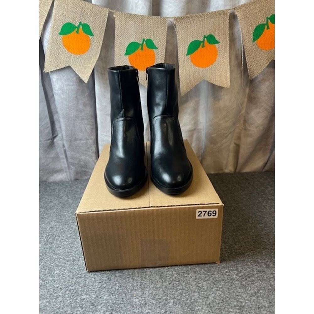 Steve Madden Phillie Block Heel Leather Ankle Boot Women’s Size 9.5 - Picture 10 of 10